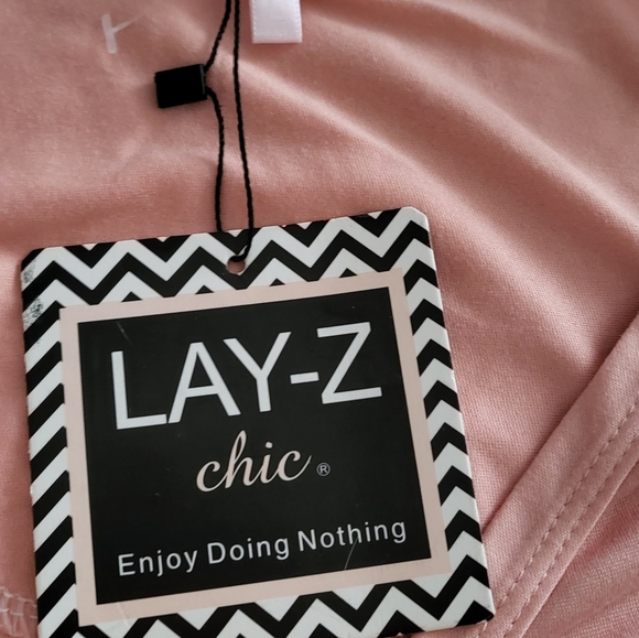 Clothing - Picture 4 of 4